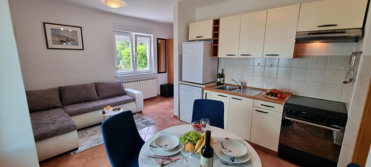 אופטיה Apartments Anamarija מראה חיצוני תמונה