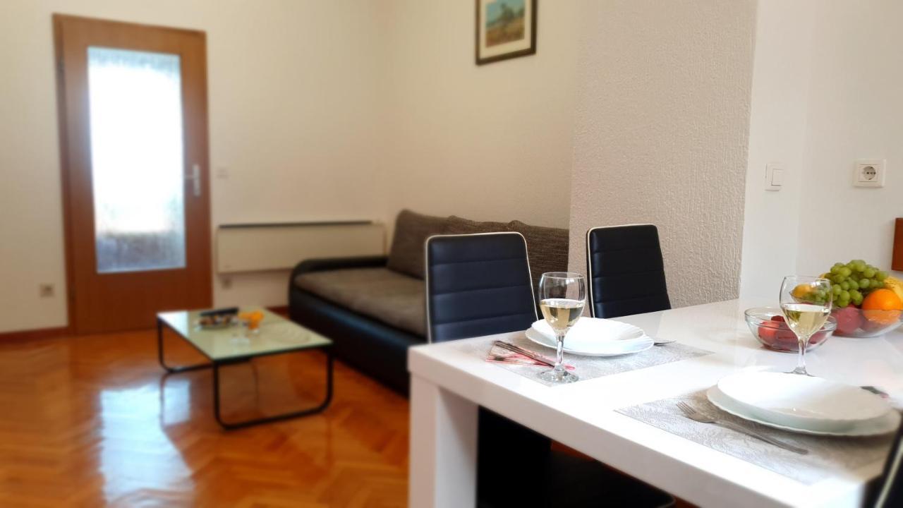 אופטיה Apartments Anamarija מראה חיצוני תמונה