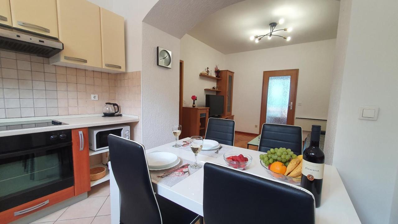 אופטיה Apartments Anamarija מראה חיצוני תמונה